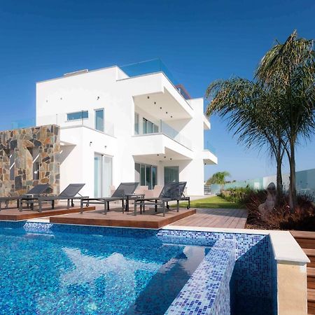 Sea Pearl Beachfront Villas - Breeze Aya Napa Dış mekan fotoğraf