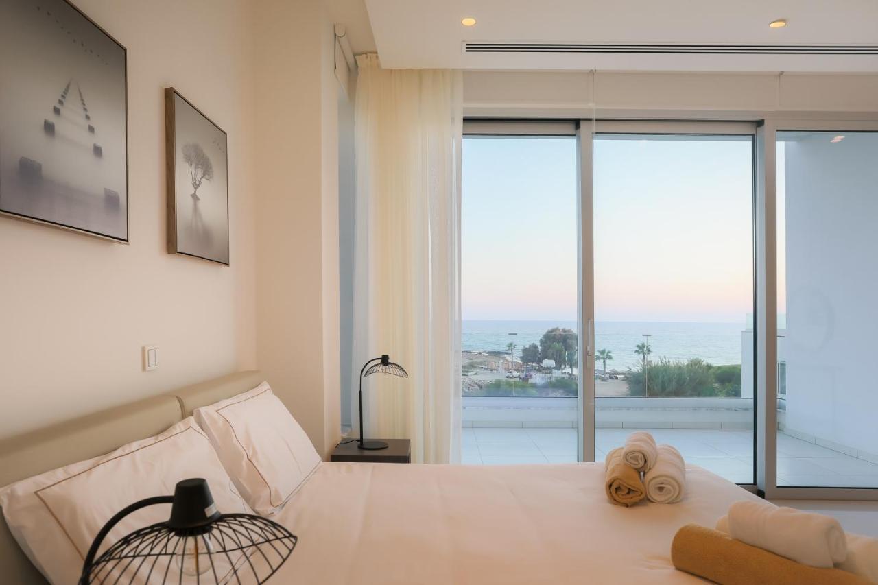Sea Pearl Beachfront Villas - Breeze Aya Napa Dış mekan fotoğraf