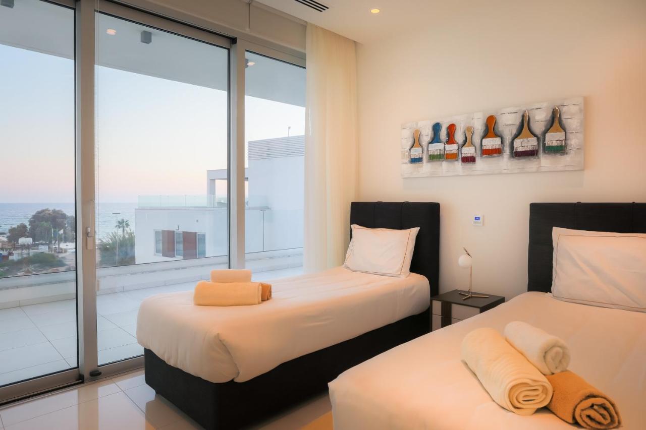 Sea Pearl Beachfront Villas - Breeze Aya Napa Dış mekan fotoğraf