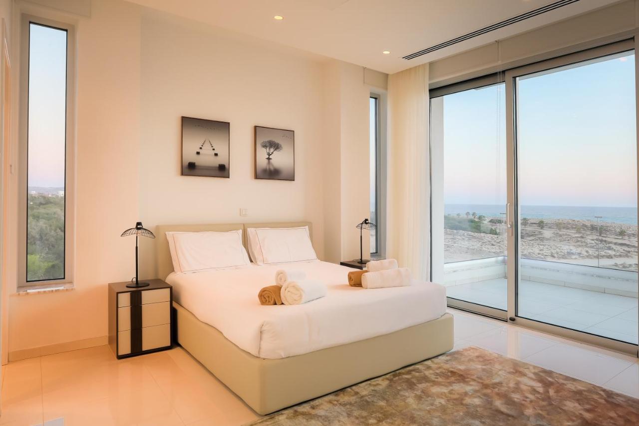 Sea Pearl Beachfront Villas - Breeze Aya Napa Dış mekan fotoğraf