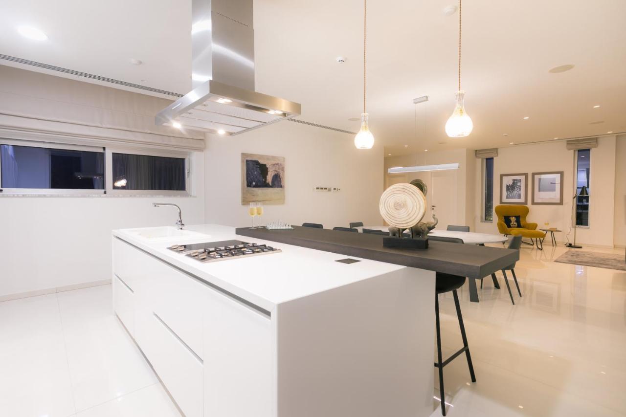Sea Pearl Beachfront Villas - Breeze Aya Napa Dış mekan fotoğraf