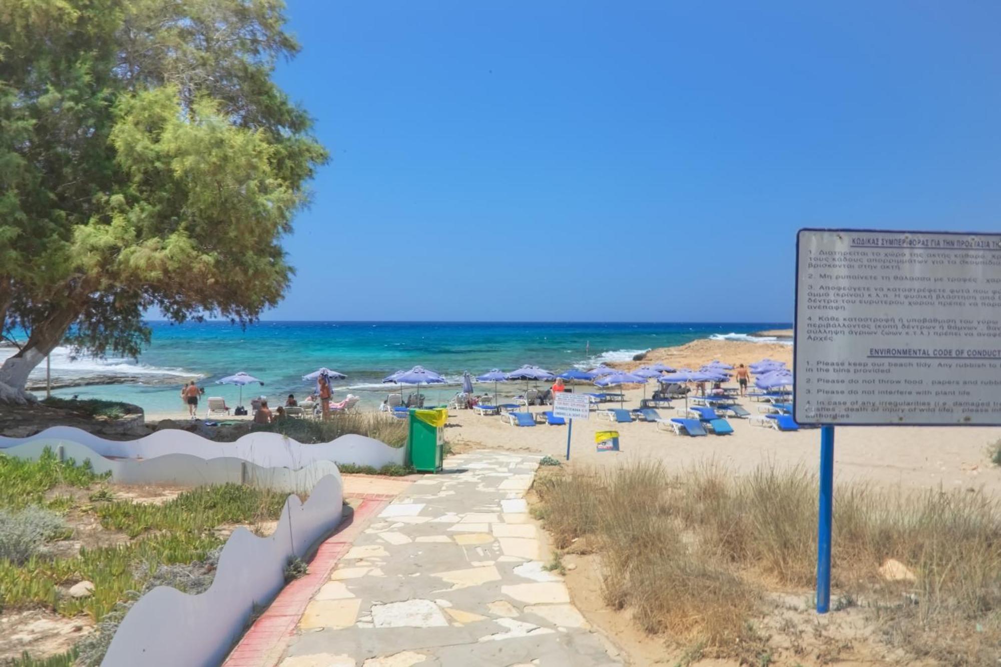 Sea Pearl Beachfront Villas - Breeze Aya Napa Dış mekan fotoğraf