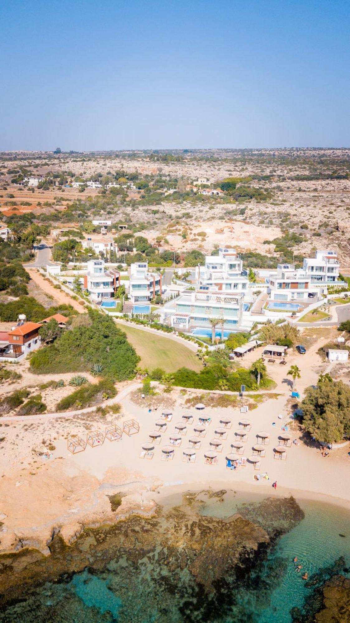 Sea Pearl Beachfront Villas - Breeze Aya Napa Dış mekan fotoğraf